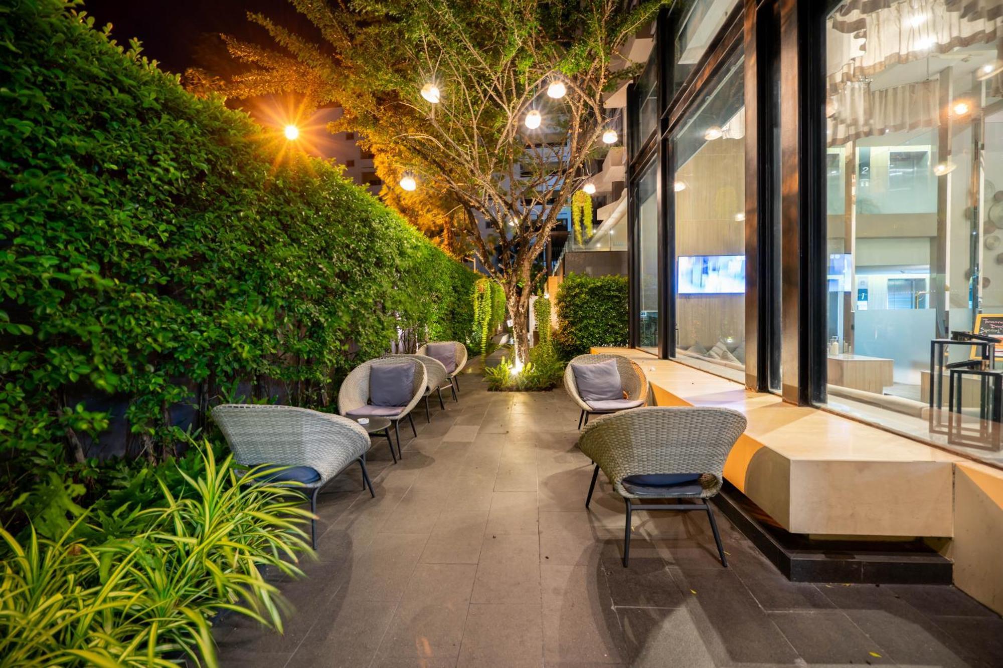 Aster Hotel And Residence By At Mind Pattaya Bagian luar foto